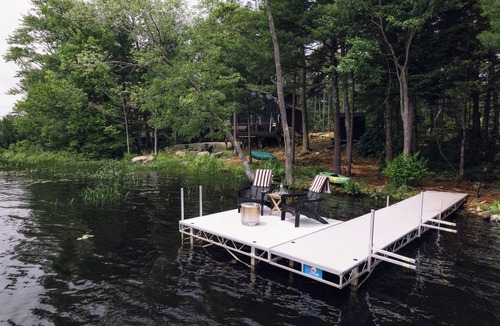 Hope Cabin | Luxury Lakefront Cabin in Hope - Close to Camden & Rockland
