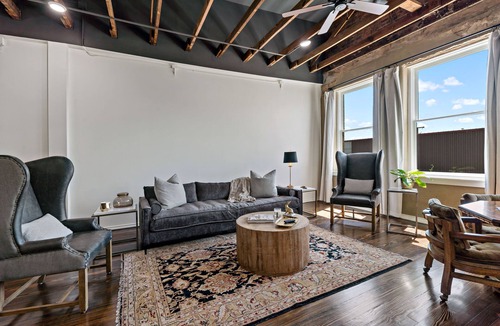 Paris Apartment | Luxury Living in the Heart of Downtown! Gorgeous living spaces and 2 bedrooms.