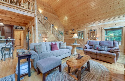 Cataloochee Ranch House | Luxury Maggie Valley Log Cabin, Private Retreat!