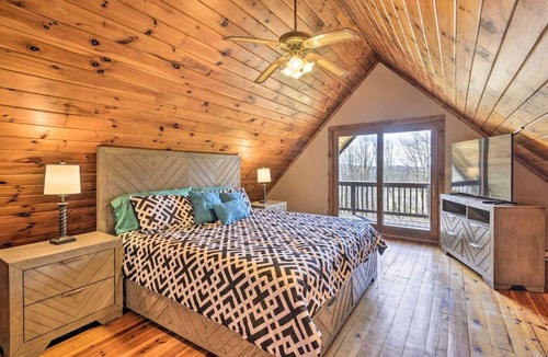 Pleasant Mount Cabin | Luxury Poconos Haven