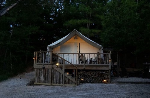 Honey Grove RV Rental | Luxury Safari Tent with Outdoor Clawfoot Tub and Firepit, Near Honey Grove, Texas