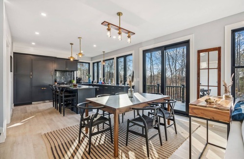 Cape Elizabeth House | Luxury Woodland Retreat Near the Ocean Custom Built on 2.4 Acres Cape Elizabeth