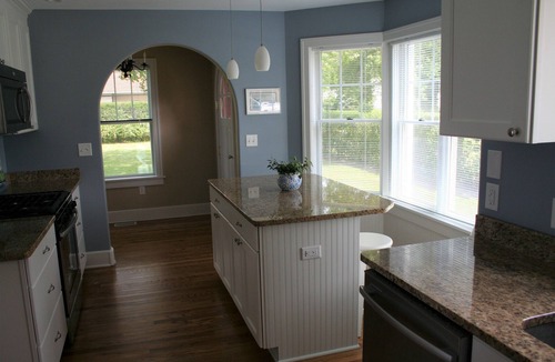 Cumings Beach Park House | Madison Lakehouse – Spectacular Sunsets, Triple Lot.