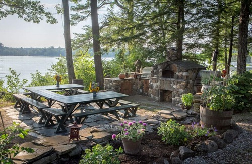 Wayne House | Maine Luxury Lakehouse Awaits your Visit-Days are Simple and Relaxed.