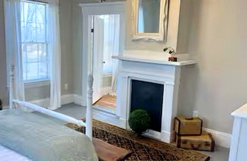 Bridgton House | Manor Suite,cozy newly renovated,downtown & beach
