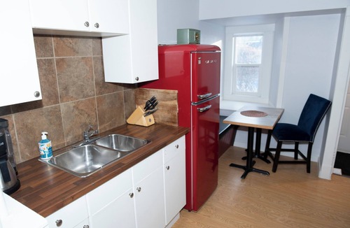 Marda Loop House | Marda Loop Blue Bungalow