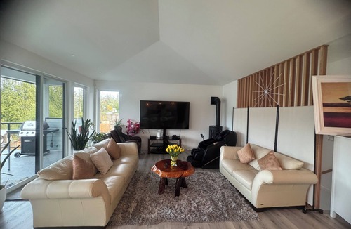 Sechelt House | Maria’s short term rental