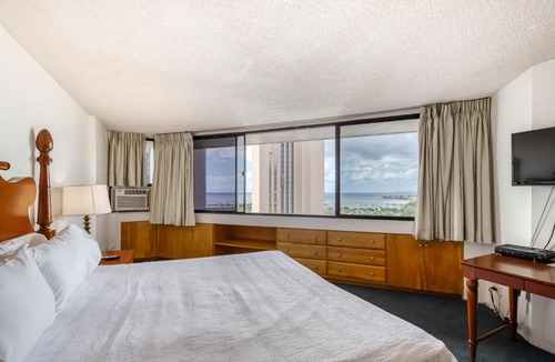 Waikiki Hotel | Marina Tower 2302