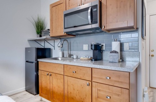 Wailuku Apartment | Maui Private Ground Floor Studio #11 mins from Airport