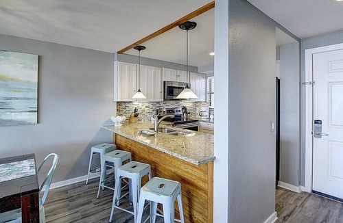 Port Aransas Condo | Mayan Princess 314 | Panoramic Ocean-Pool Views