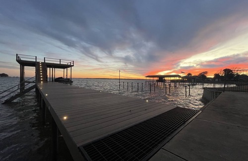 Gun Barrel City House | McDonald Manor at Cedar Creek Lake| Modern Lakefront Getaway