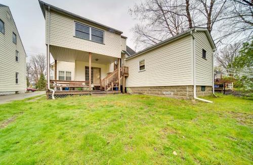 Meadville Apartment | Meadville Apartment w/Deck < 2 Mi to Allegheny!
