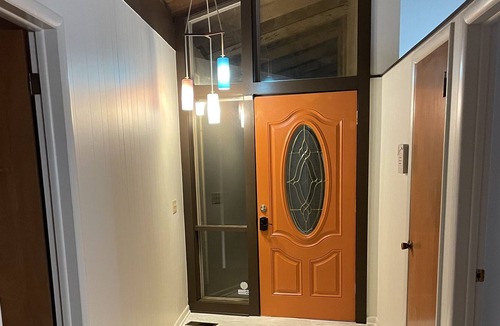 Stillwater House | Mid-Century Modern, 3 miles to OSU