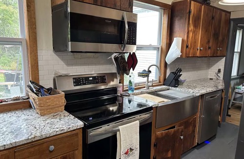 Stockton Springs House | Middle of Everywhere - 4 BR Waterfront!