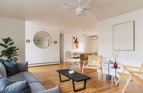 Callicoon House | Midnight Meadow - Light & Airy Cabinnn
