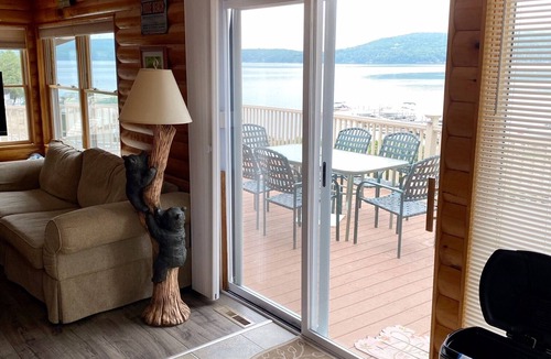 Lake George Cabin | Million dollar lake view