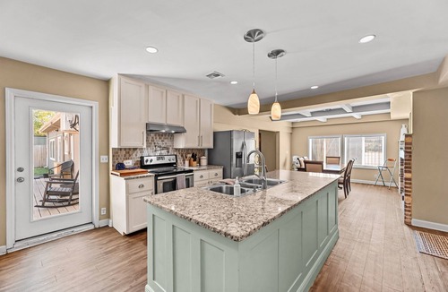 Bay Area House | Mins to Ocean Drive, Bayfront, Fam Friendly, Quiet