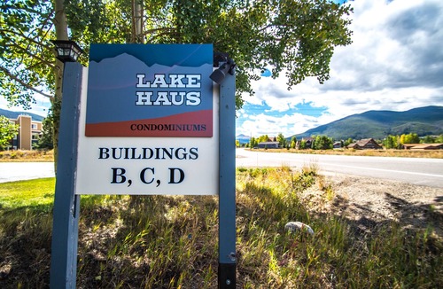 Summit Cove Condo | Minutes From Fun-come Relax And Have A Blast! Flexible Cancellation 1 Bedroom Condo by RedAwning