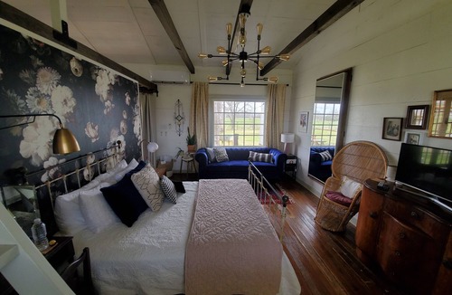 Ledbetter House | Mockingbird Fields- Nesting Suite