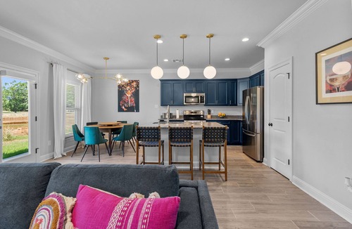 Haughton House | Modern 3 Bed/2 Bath in Haughton
