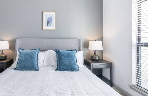 Garland Apartment | Modern Apartment in Prime Location (ID7989X65)
