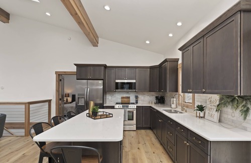James Creek Cabin | Modern Cabin at Raystown Lake