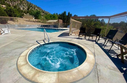 Orderville Cabin | Modern Cabin Rental in the Trees for Luxury Camping in Utah