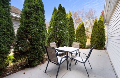 Polaris House | Modern Comfort Near Polaris | Stylish 3BR Home w/Patio & Garage