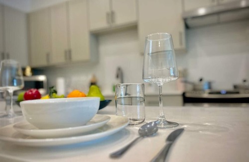 Sherman Apartment | Modern&cozy, Washer/dryer, Pool,gym,workerfriendly
