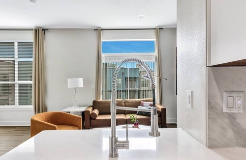 Deep Ellum Apartment | Modern CozySuites w/ pool, gym, parking! #05