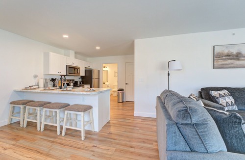 Auburn Apartment | Modern Escape in Central Auburn Only 3miles to Bates College - 1BD, 1BA
