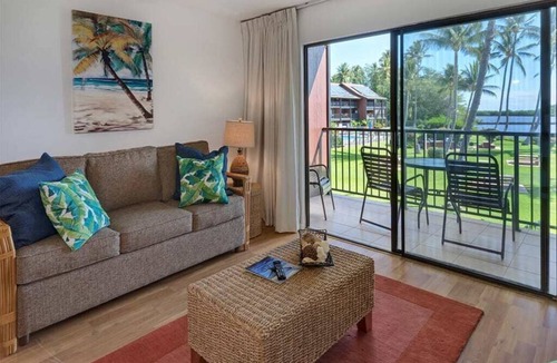 Kaunakakai Condo | Modern Hawaii Style w/Kitchen, WiFi, Lanai–#205