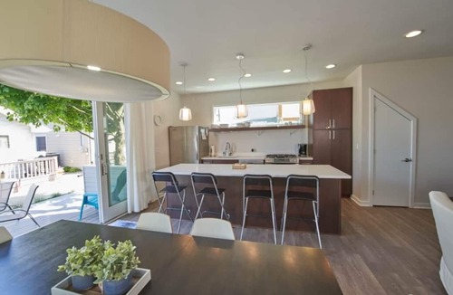 Erie Cottage | Modern Lakefront Cottage