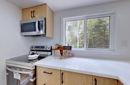 Kearney Cottage | Modern Lakefront Escape In Muskoka