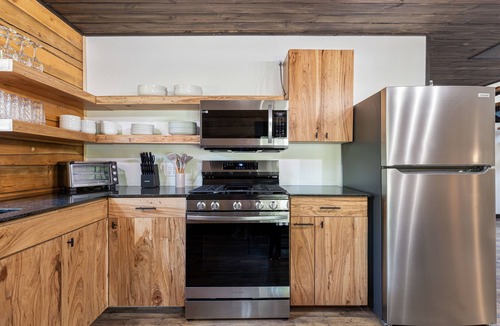 Eucha House | Modern Log Cabin - Boat Ramp & Rock Crawl nearby