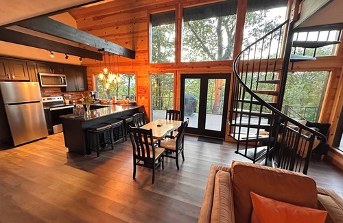 James Creek Cabin | Modern Mountainside Retreat w/Hot Tub, WiFi, Kitchen & Scenic Views