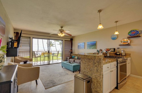 Kaunakakai Condo | Molokai Shores Resort Condo w/Pool & Views!