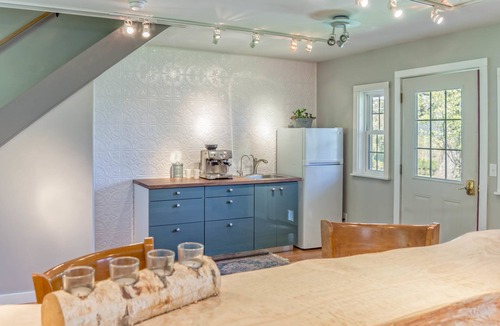 Hammondsport Bed & Breakfast | Moonshadow Bed and Breakfast