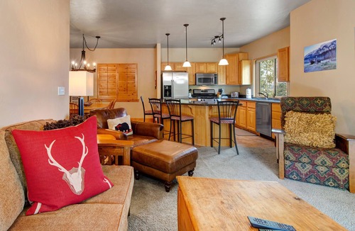 Bear Hollow Village Condo | Moose Mgmt-Bear Hollow 3301: Grill-HotTub