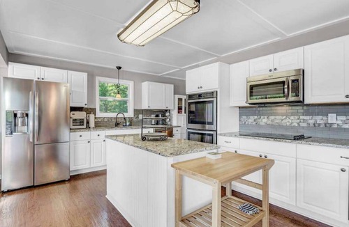 Snellville House | Morning Mist Lake House