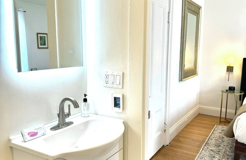 Parkside House | Morrill Mansion Inn - 1 - Self Check In