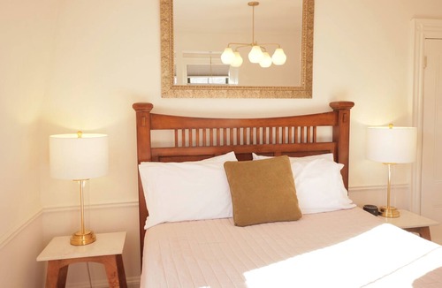 Parkside Hotel | Morrill Mansion Inn | 6 | Self Check In | Parking