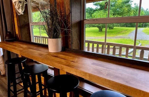 Marienville Cabin | Mossy at Forest Villas: Private Axe Pit, Swing Fire Pit & Pergola Retreat
