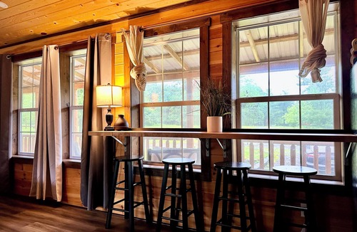 Marienville Cabin | Mossy at Forest Villas: Private Axe Pit, Swing Fire Pit & Pergola Retreat
