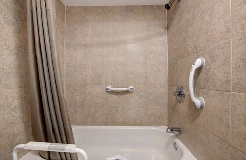 Sulphur Springs Hotel | Motel 6 Sulphur Springs, TX