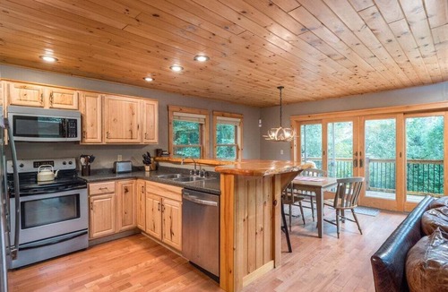 Bethel House | Mount Brook Cabin with Sauna