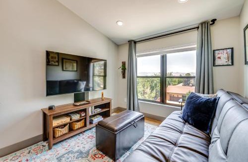 Cottonwood Heights Apartment | Mountain View and Shared Hot Tub Apt by Ski Resorts