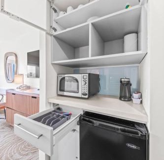 Ala Moana Apartment | Mountain View Escape Ala Moana Suite 804 NEWEST