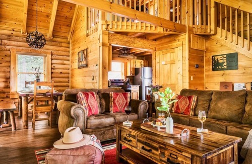 Chalet Village Cabin | Mountain View Log Cabin: 5 Min to DT Gatlinburg! Game Room| Resort Pool| Hot Tub