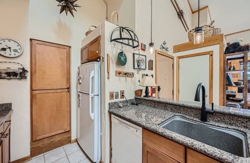 Keystone Condo | Mountain Views/Clubhouse Access w/Pool and Hot Tub